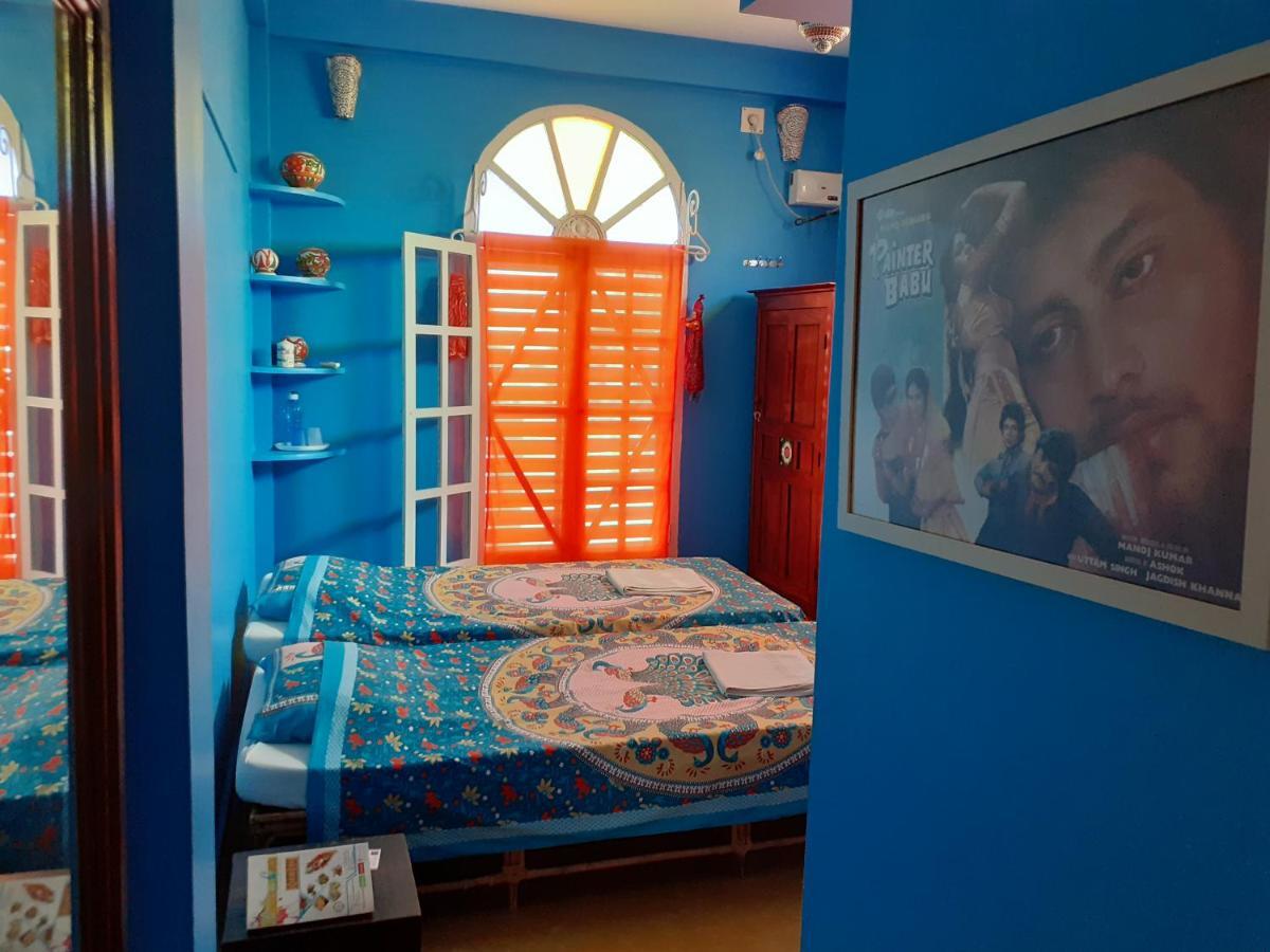 Holi-Wood Guesthouse Pondicherry Exterior photo